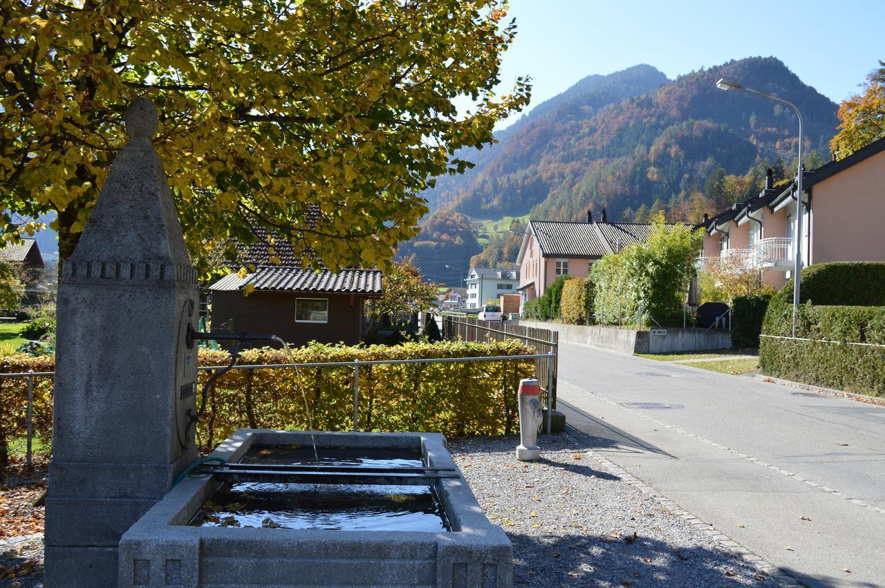 Jungfrau Family Holiday Home Matten bei Interlaken Esterno foto